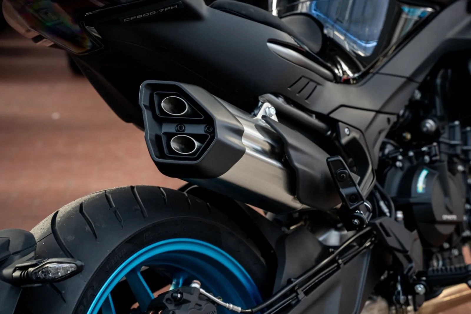 CFMOTO 800NK Advanced