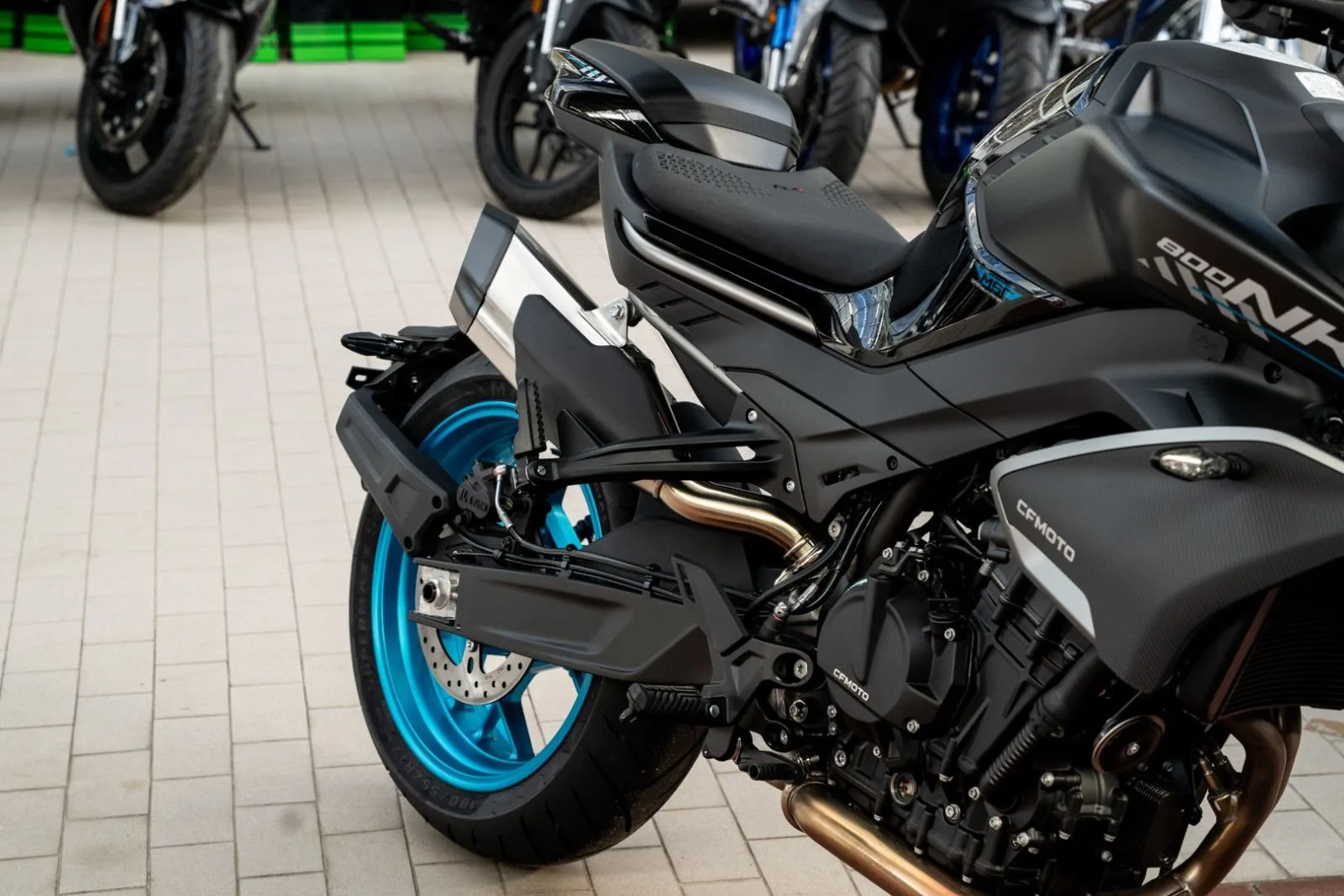 CFMOTO 800NK Advanced