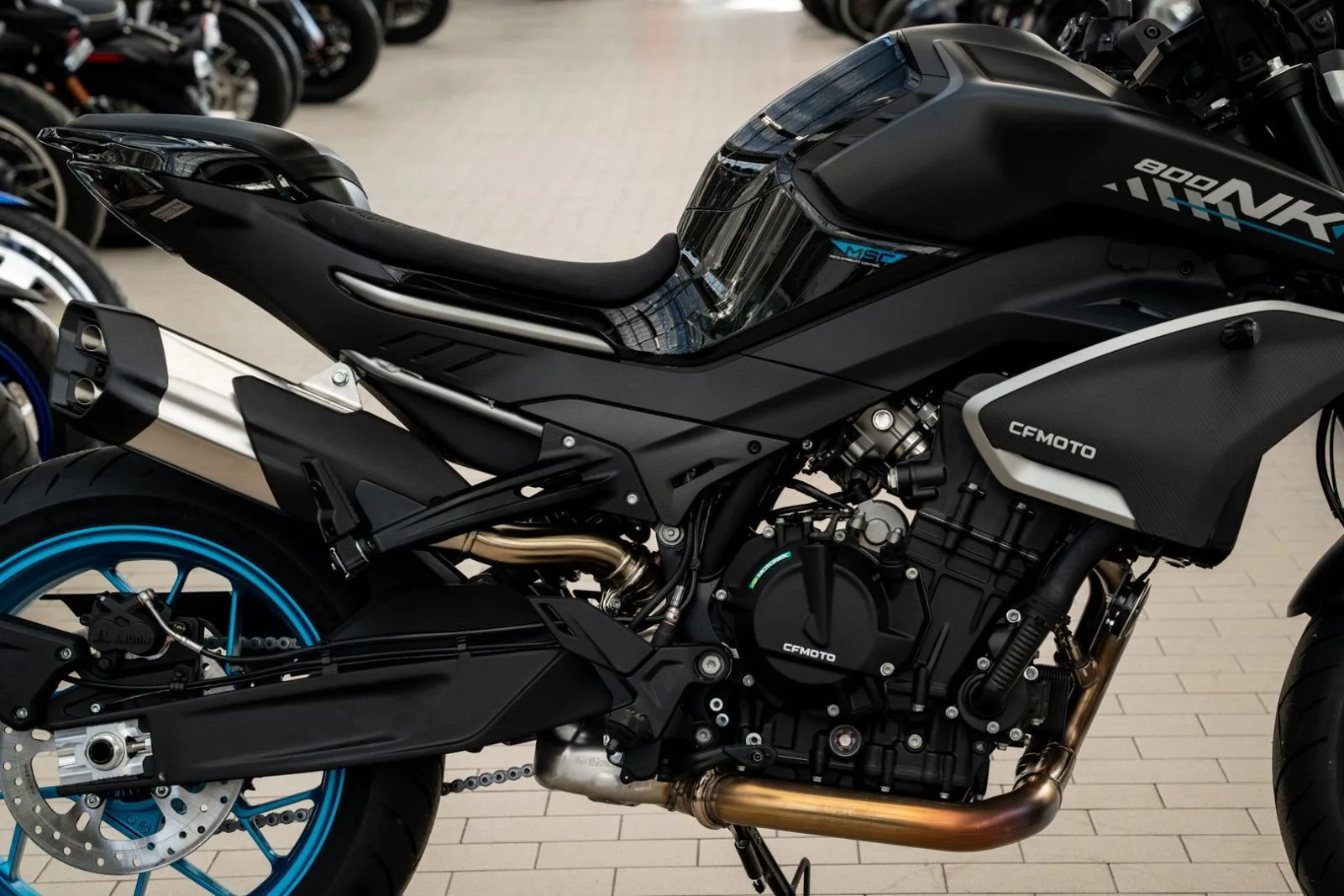 CFMOTO 800NK Advanced