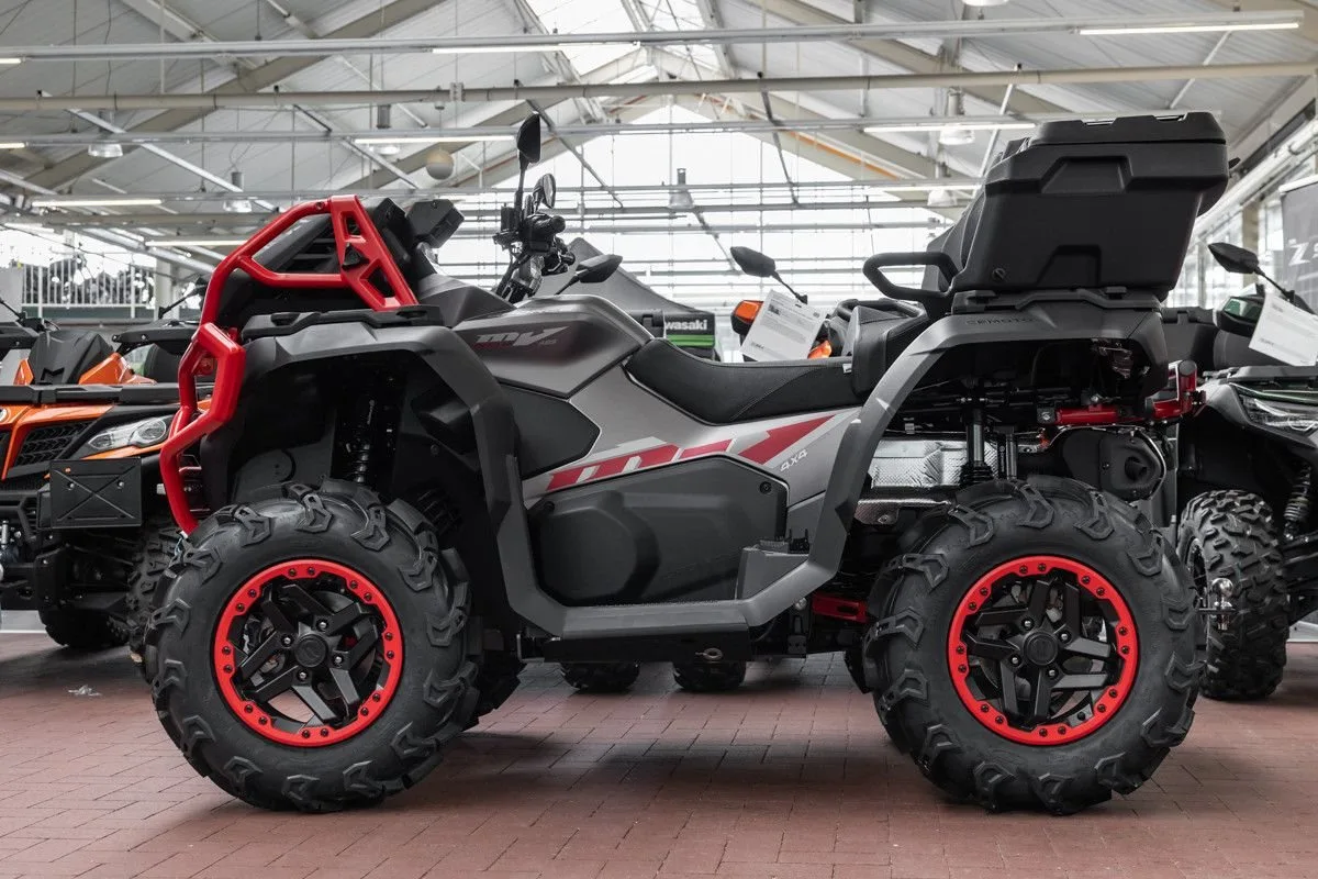 CFMOTO CFORCE 1000 MUD Version