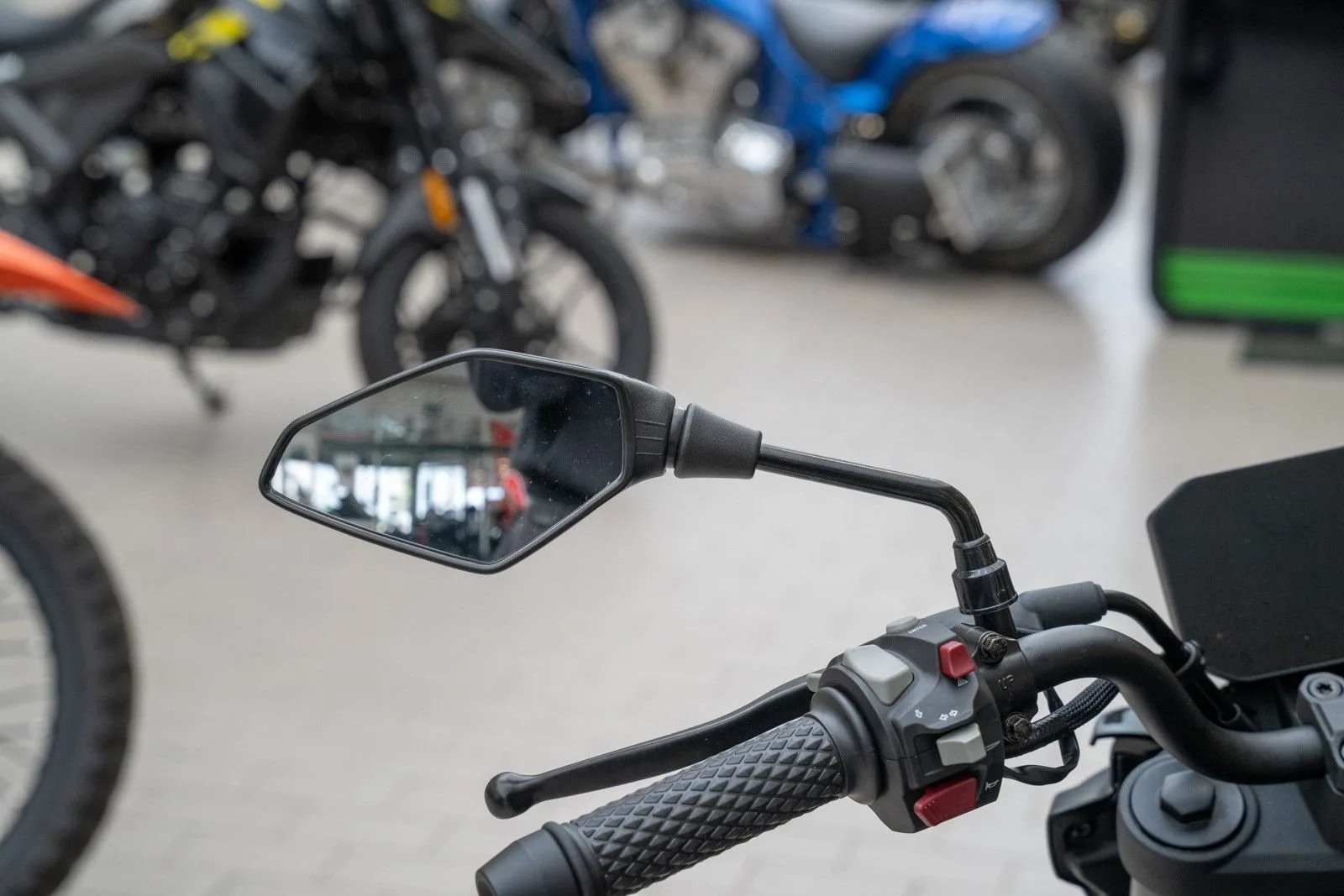 Voge R125S ABS TCS