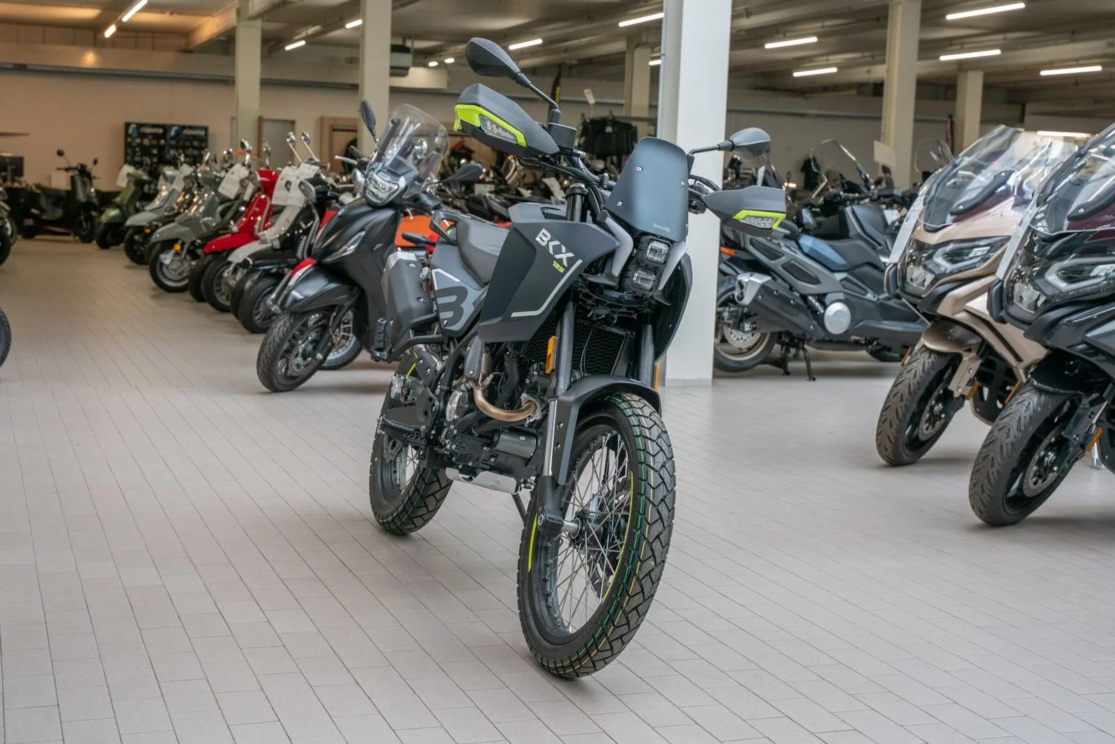 Benelli BKX 125