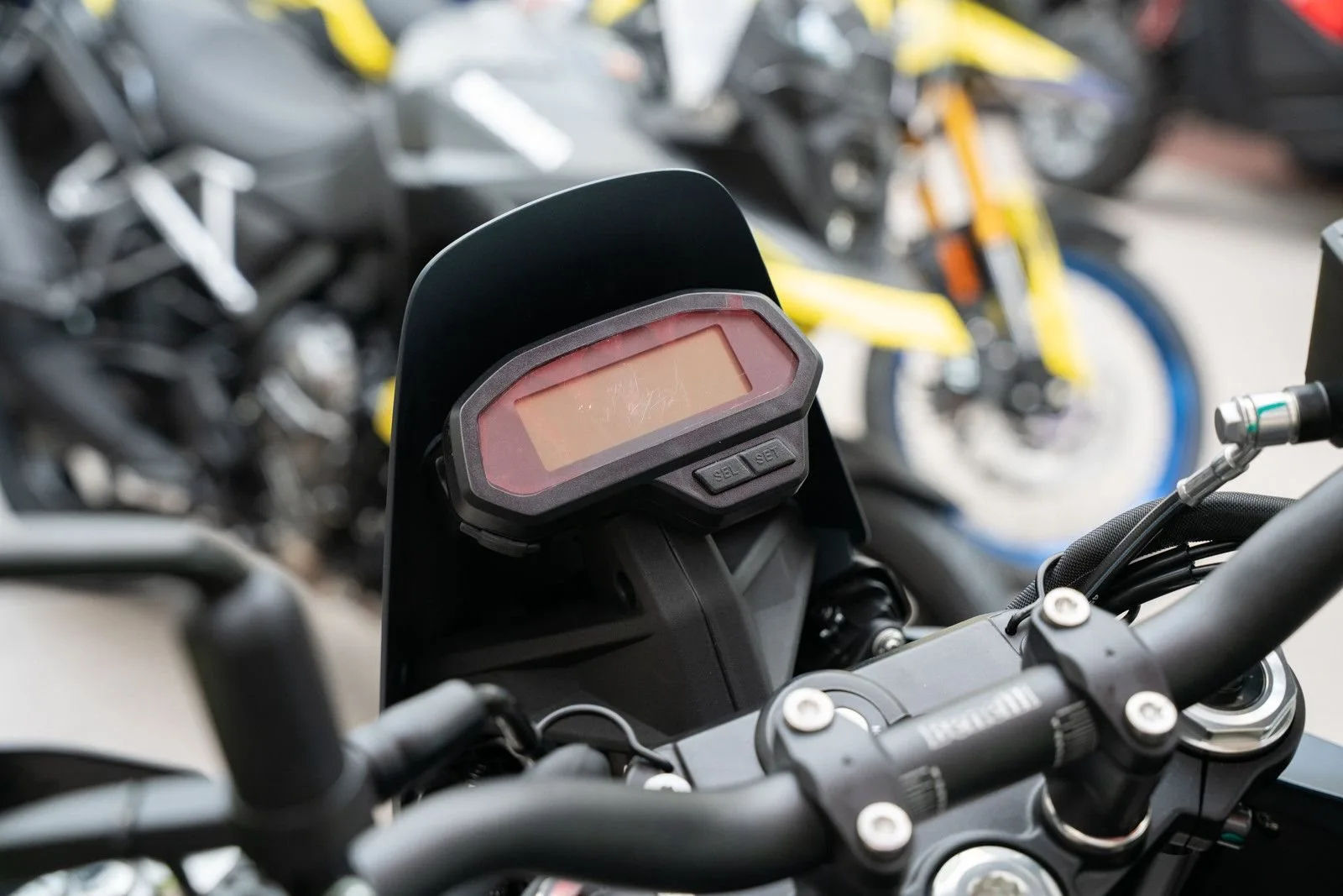 Benelli BKX 125