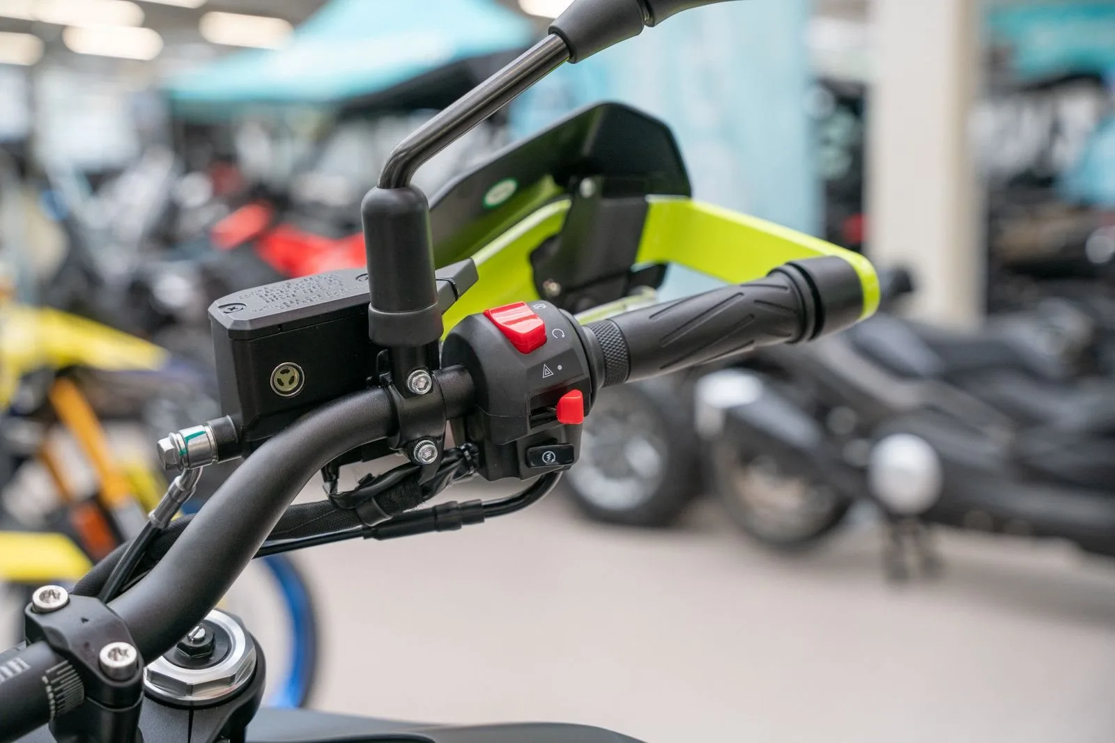 Benelli BKX 125