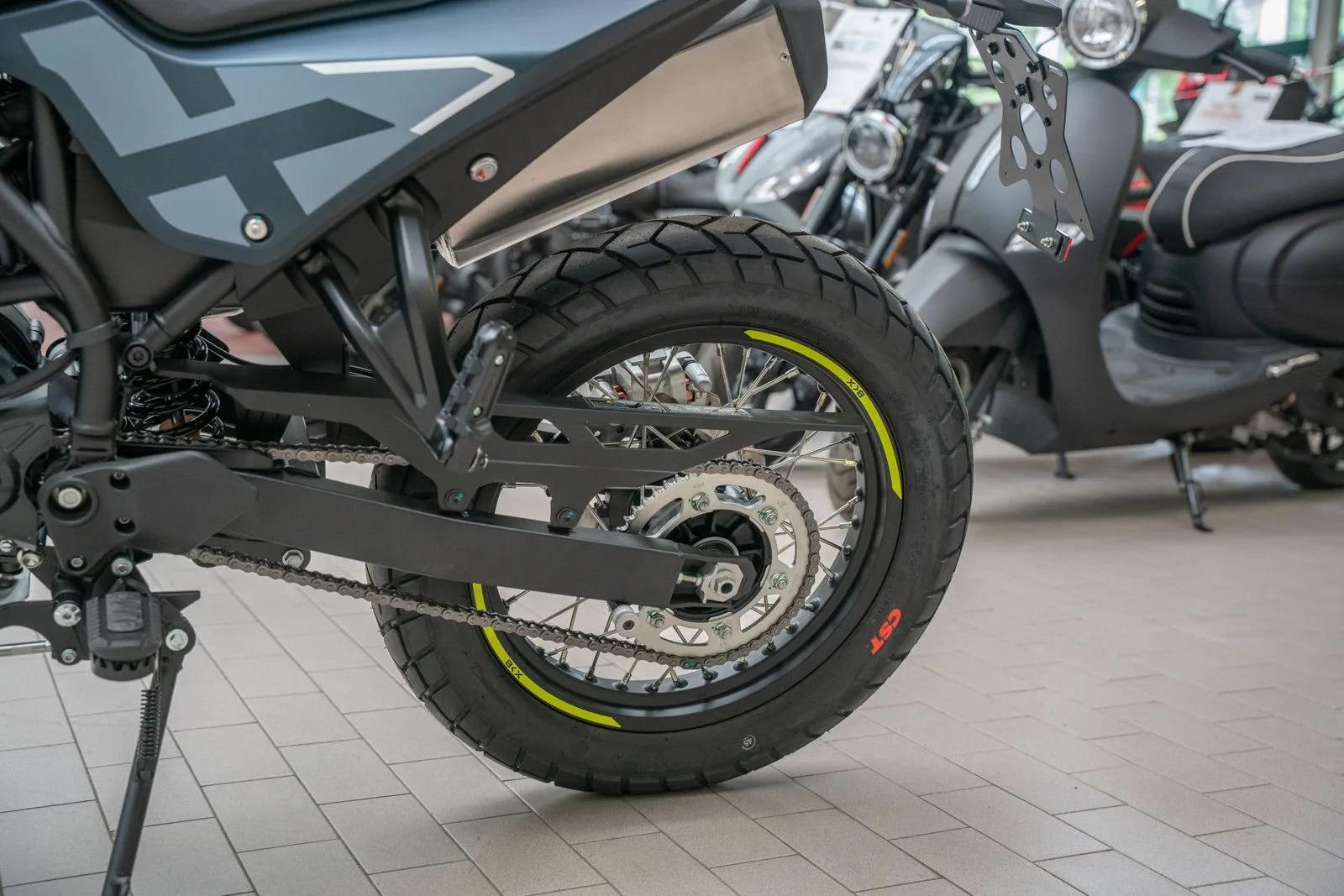 Benelli BKX 125