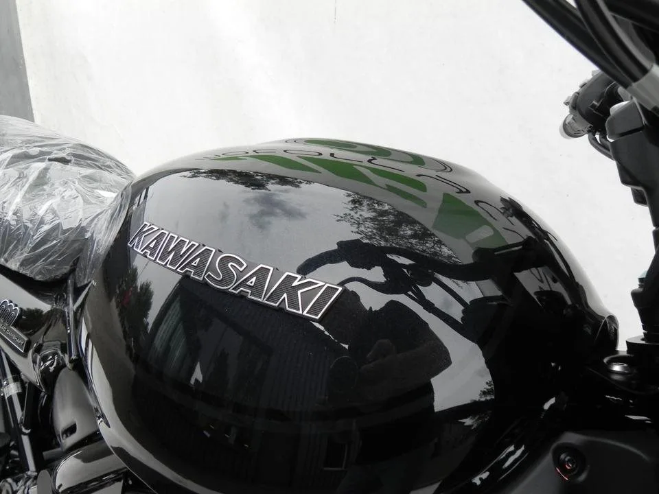 Kawasaki Z900 RS Black Ball Edition