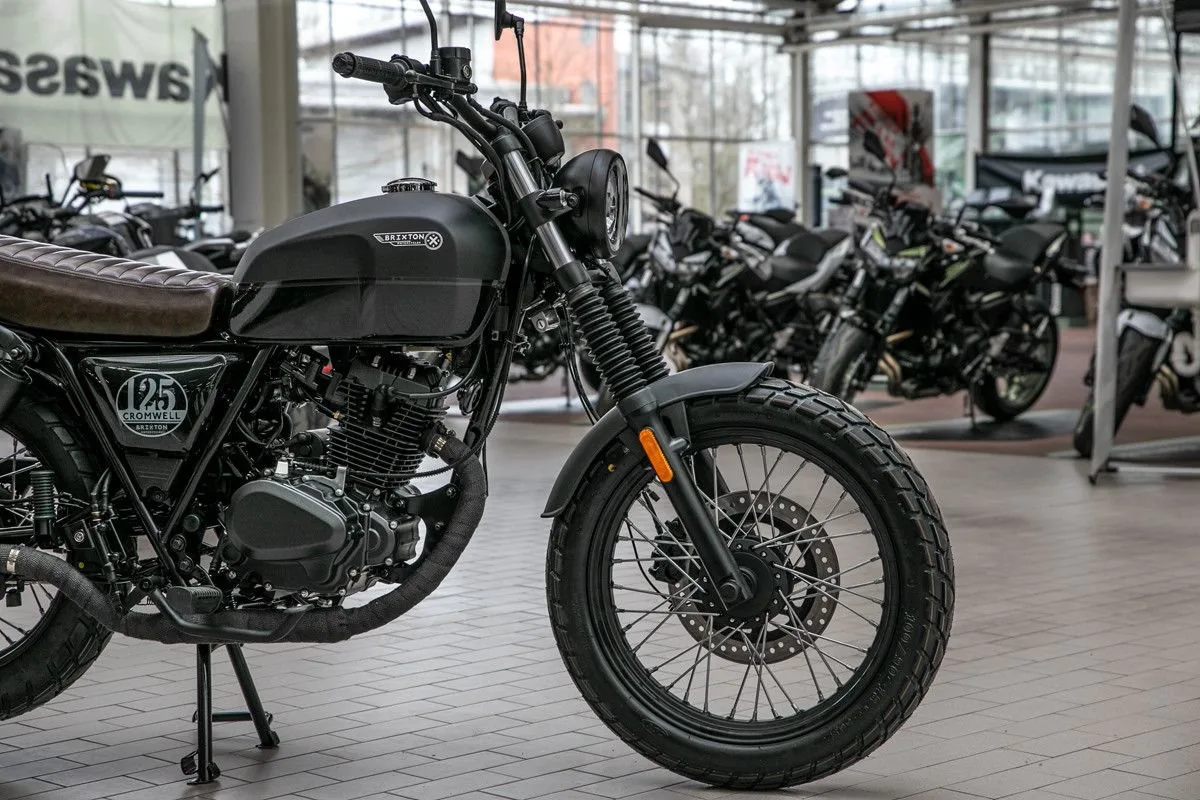 Brixton Cromwell 125