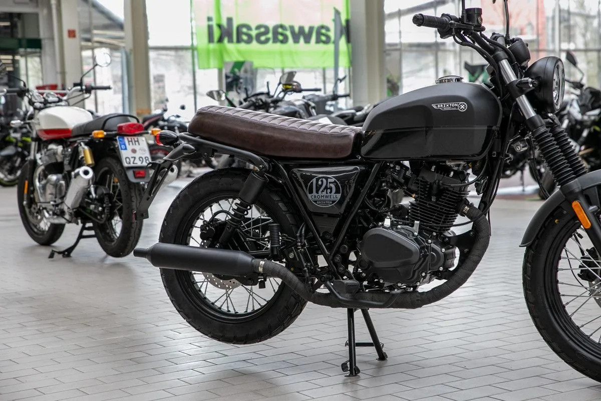 Brixton Cromwell 125