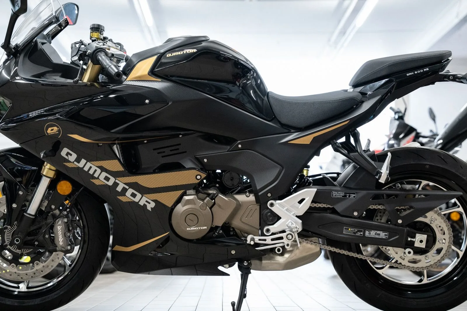 QJ Motor SRK 600 RS
