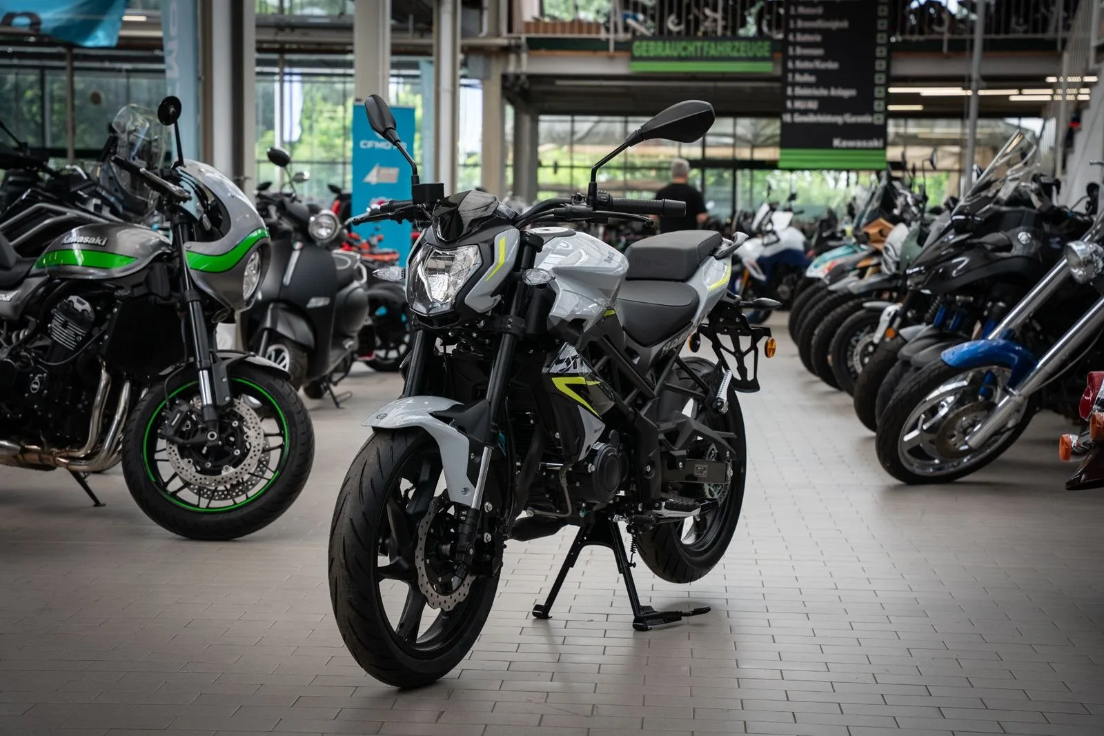 Benelli BN 125