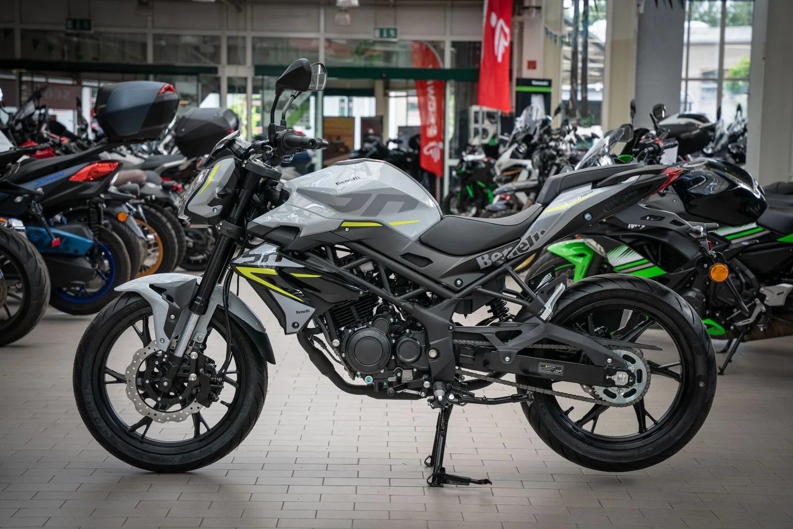 Benelli BN 125
