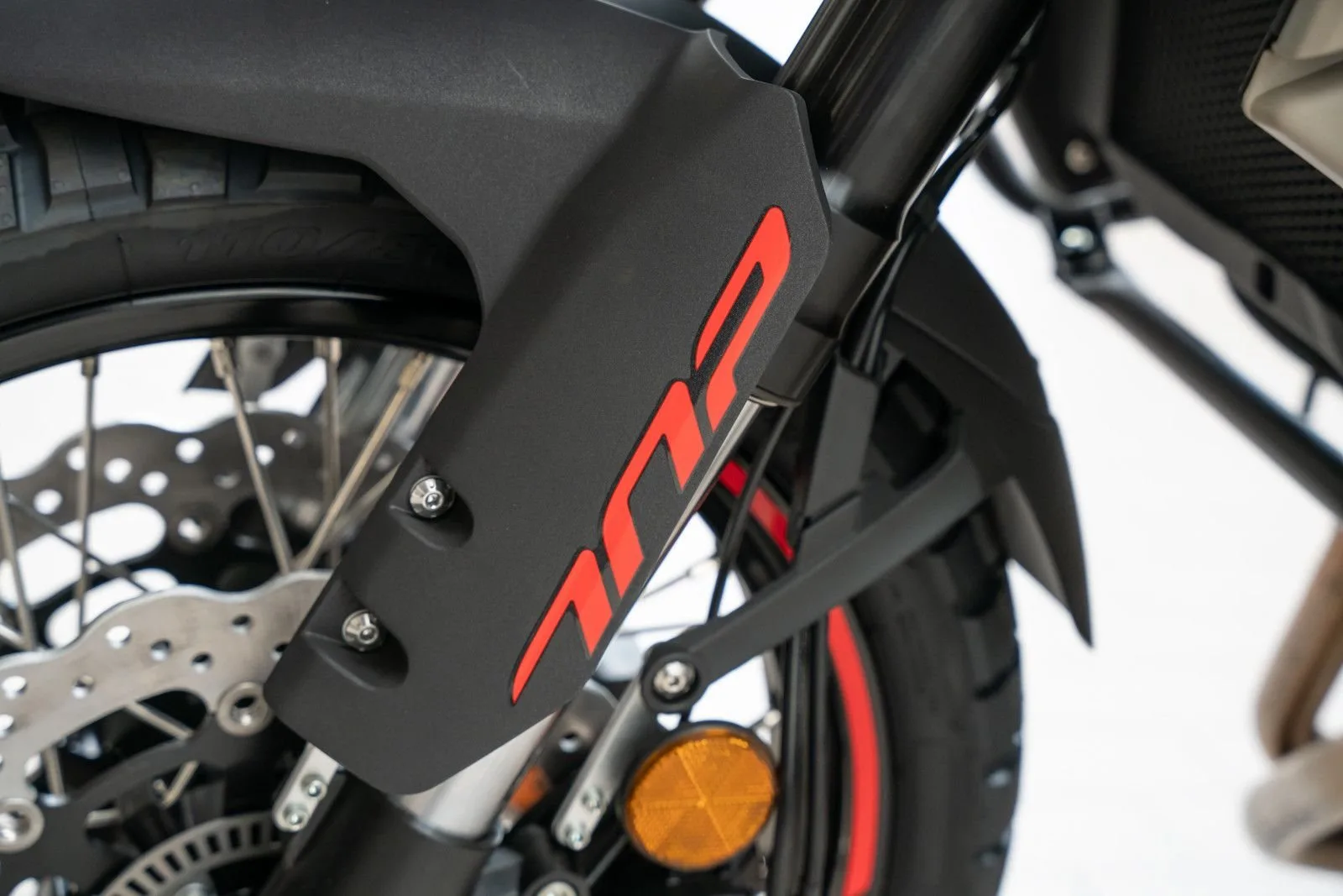 Benelli TRK 702 X