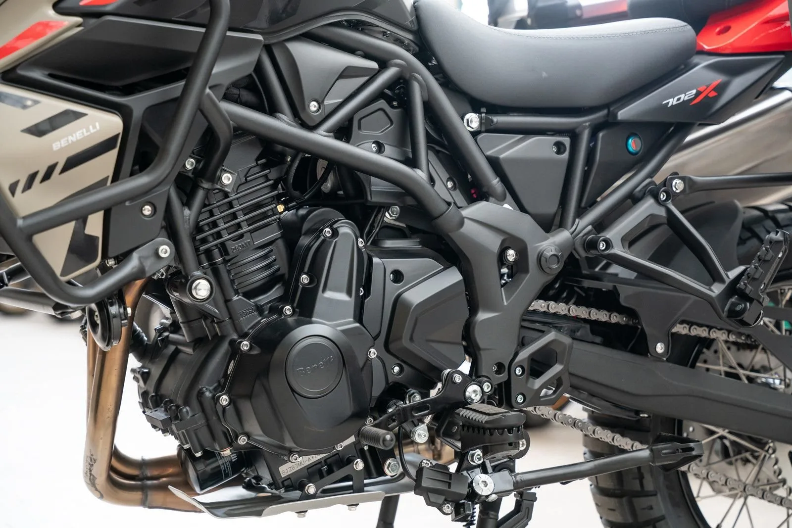 Benelli TRK 702 X