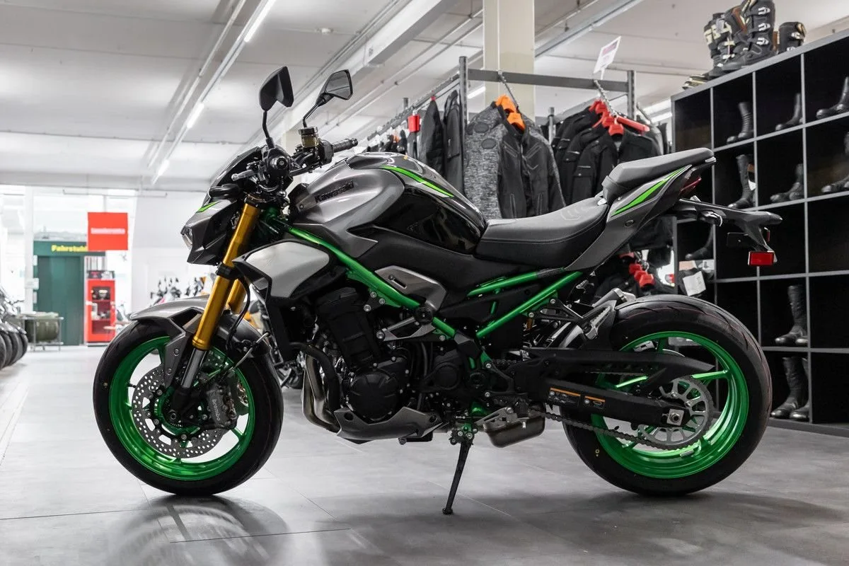 Kawasaki Z900 SE