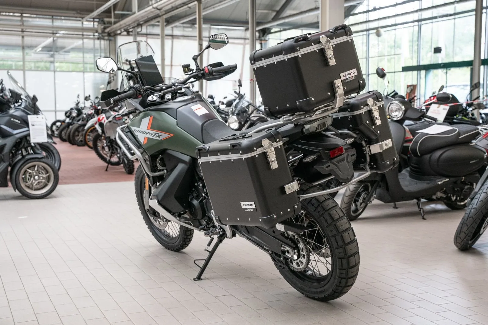 CFMOTO 1000MT-X