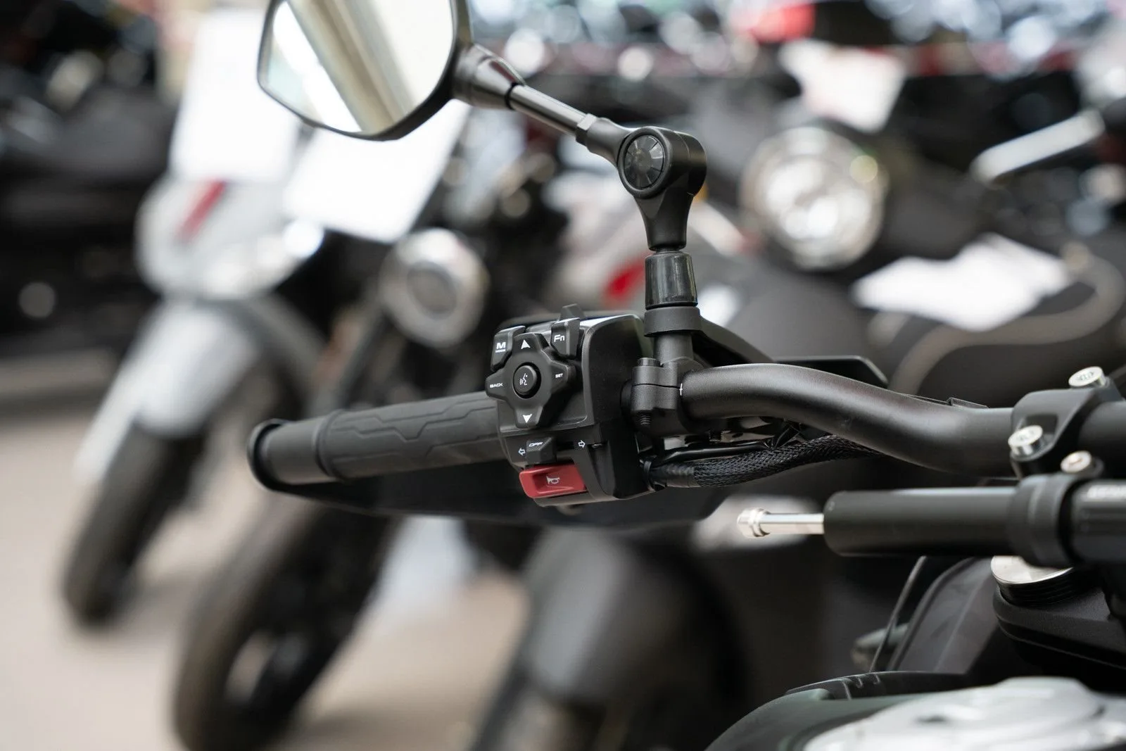 CFMOTO 1000MT-X