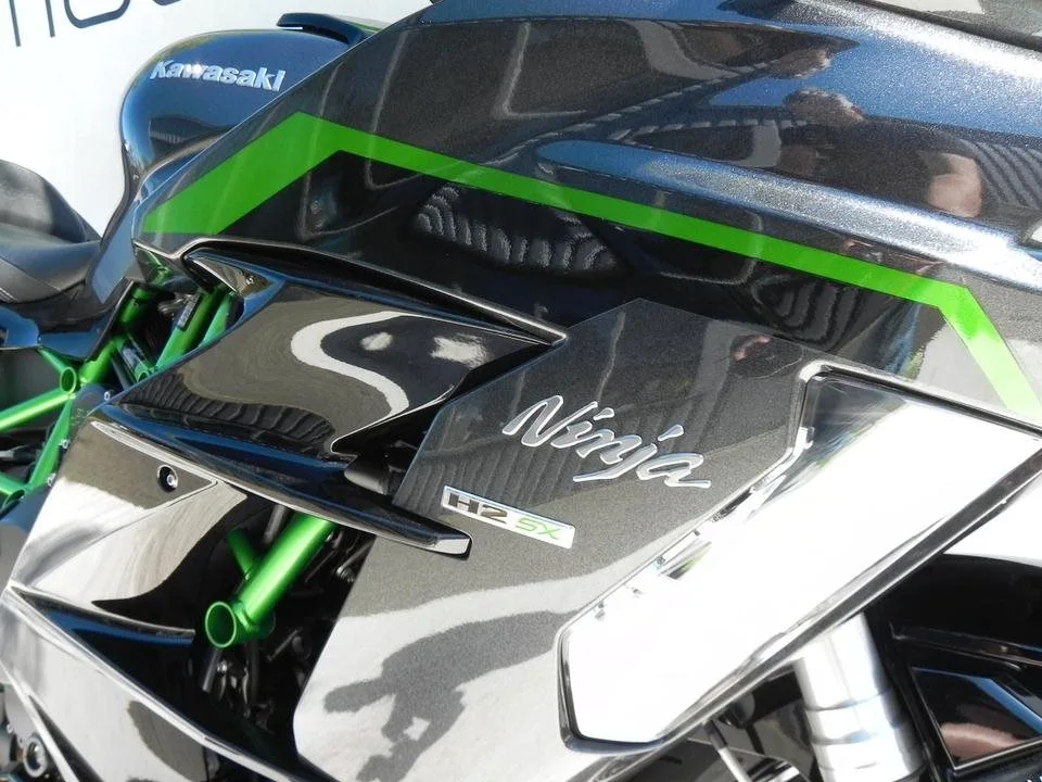 Kawasaki Ninja H2 SX SE Tourer
