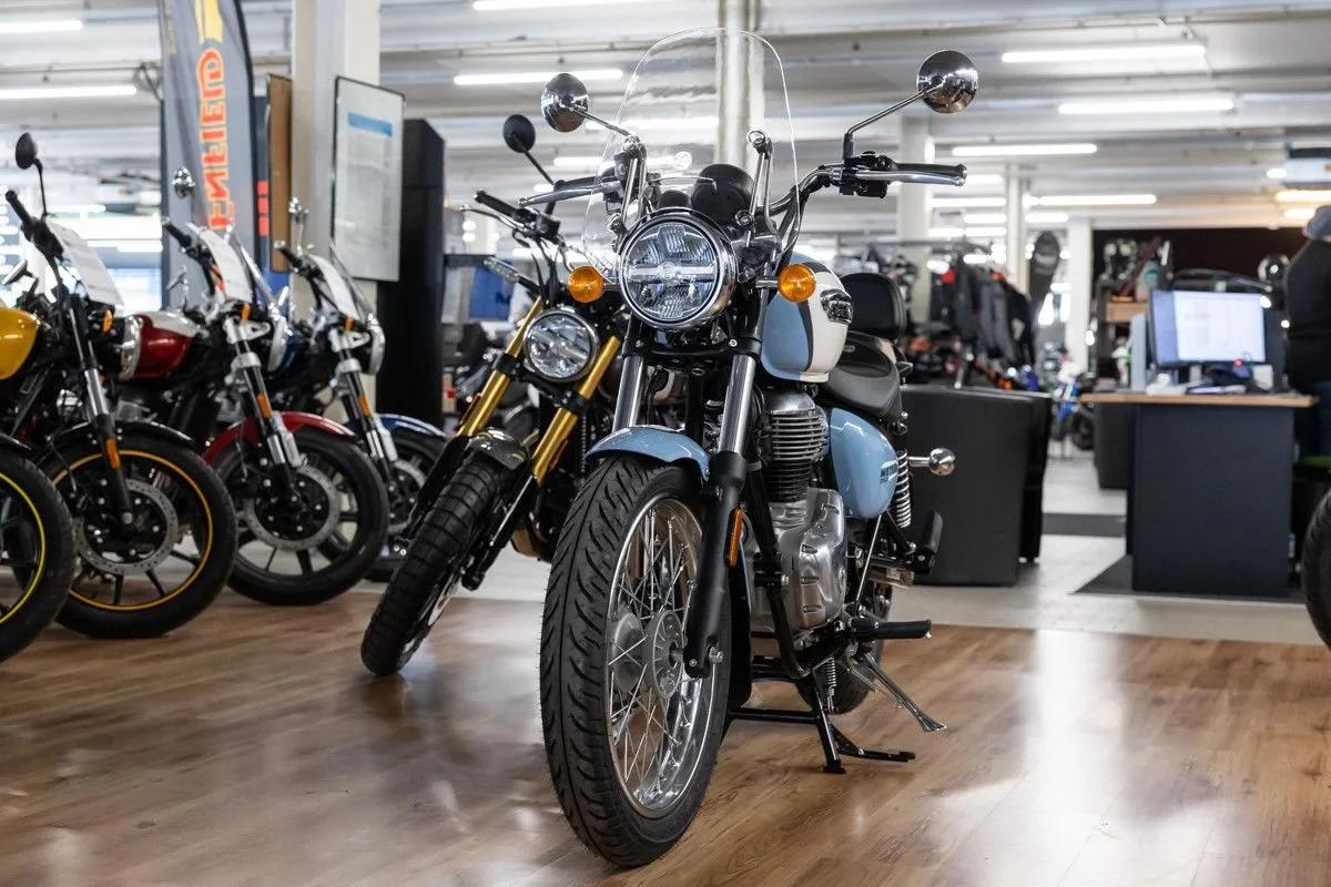 Royal Enfield Meteor 350 Aurora