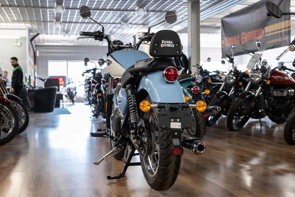 Royal Enfield Meteor 350 Aurora