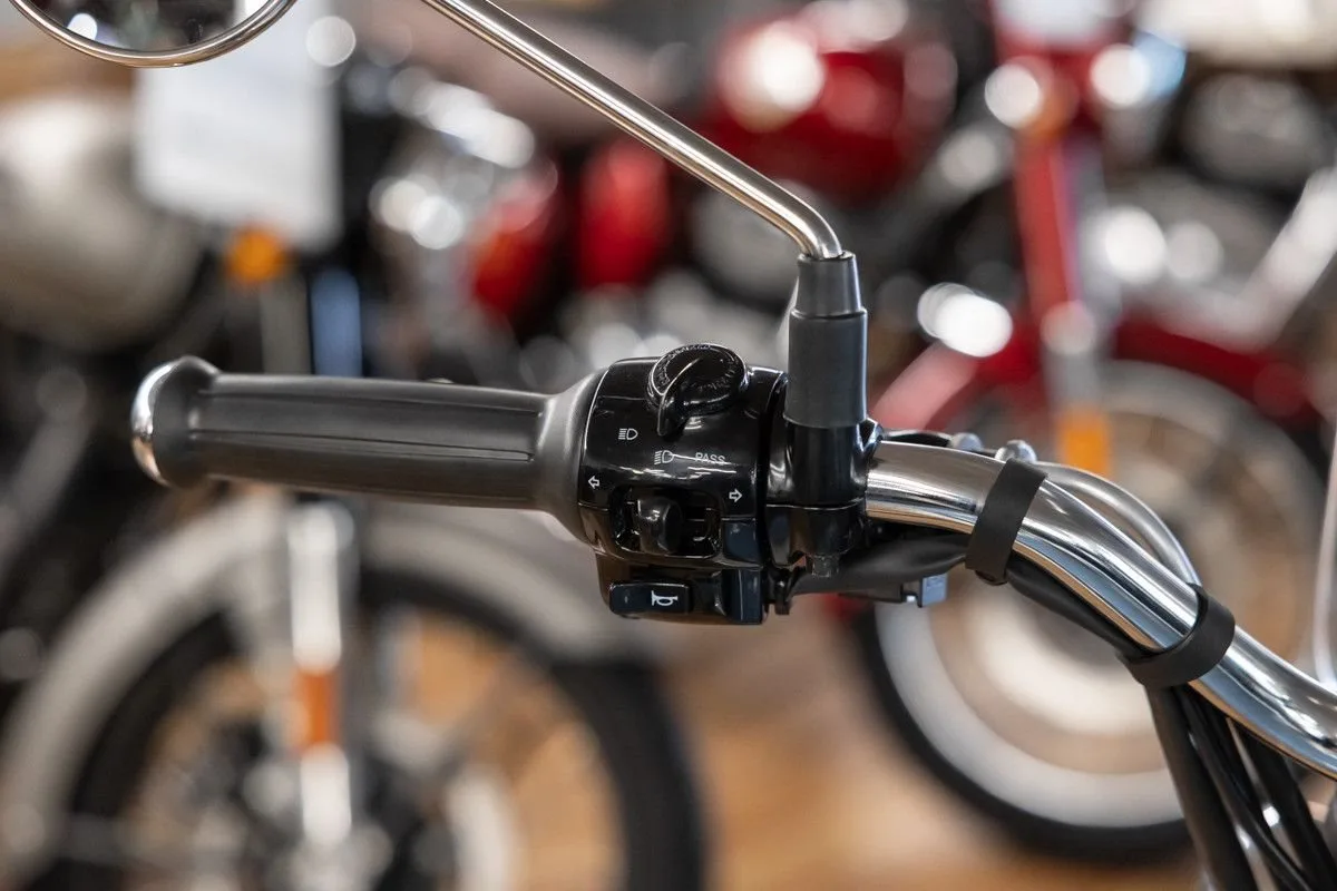 Royal Enfield Meteor 350 Aurora