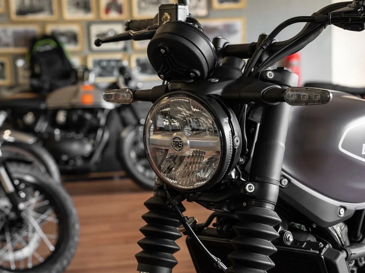 Royal Enfield Guerrilla 450