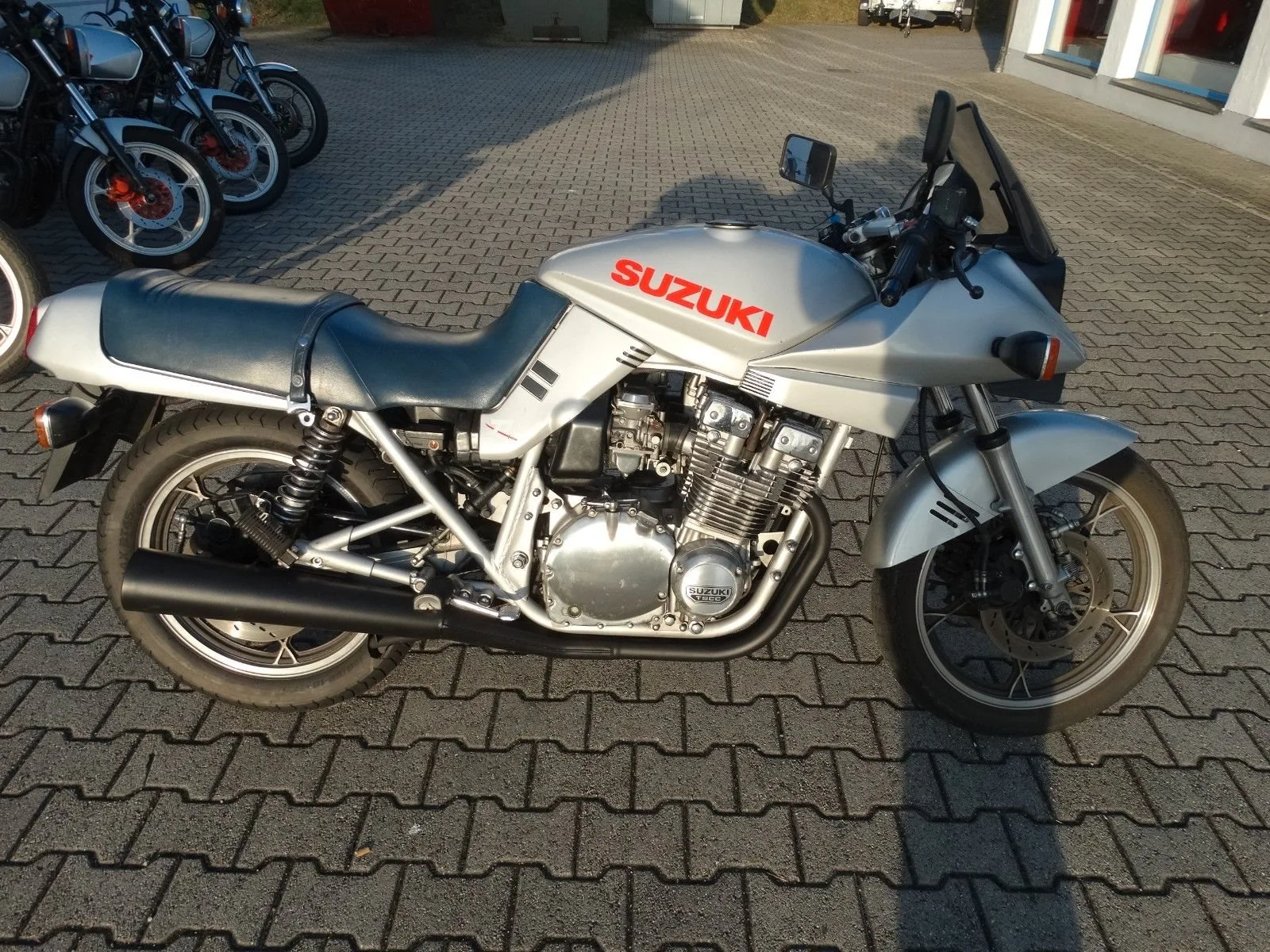 Suzuki GSX 750 S Katana