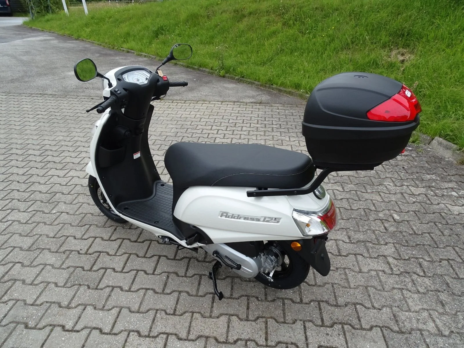 Suzuki Address 125