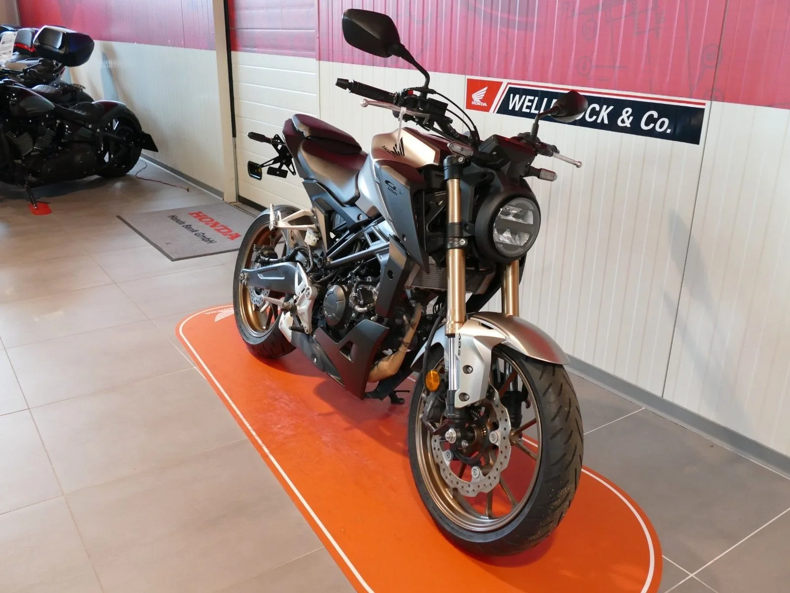 Honda CB125R ABS