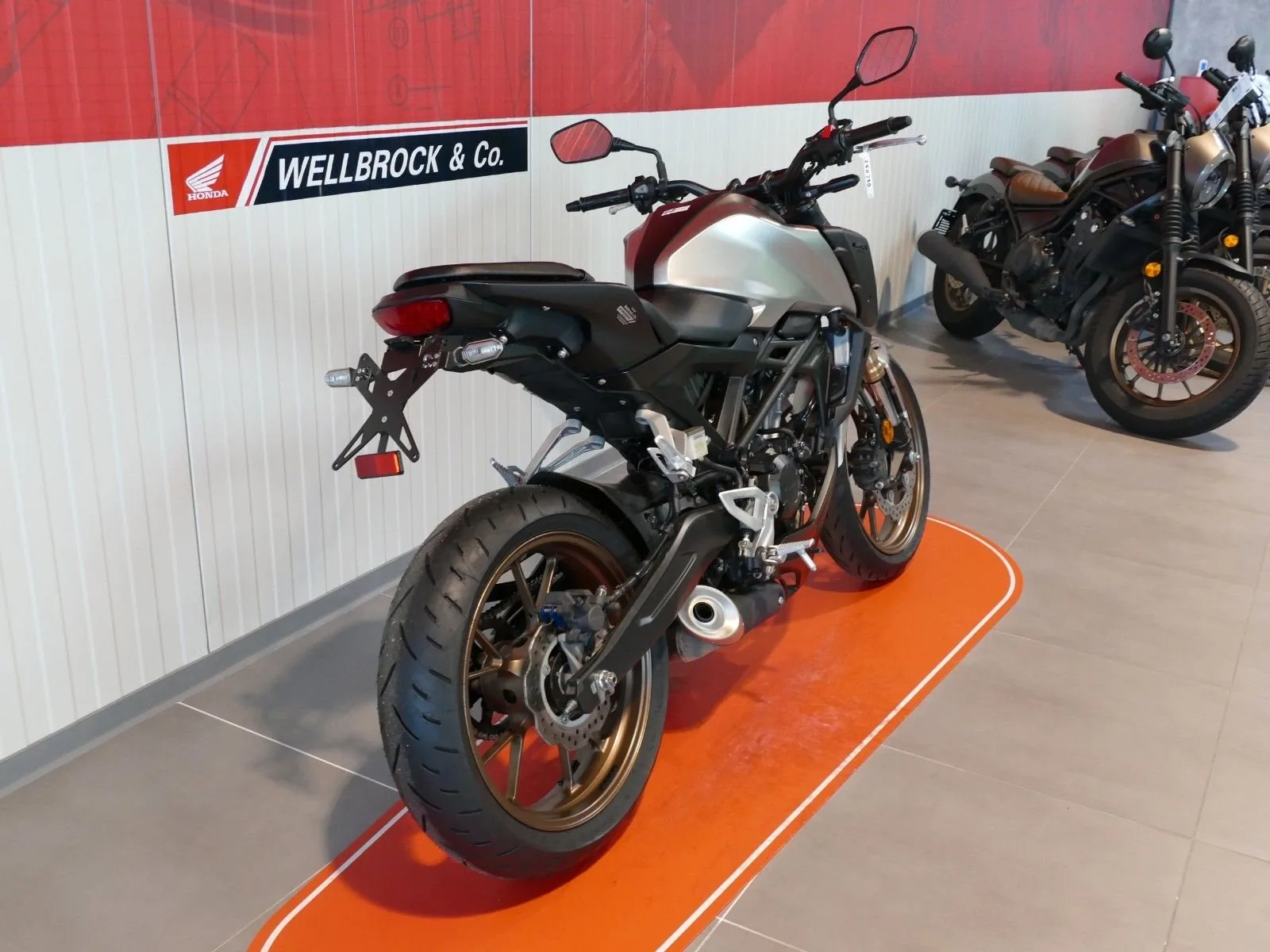 Honda CB125R ABS