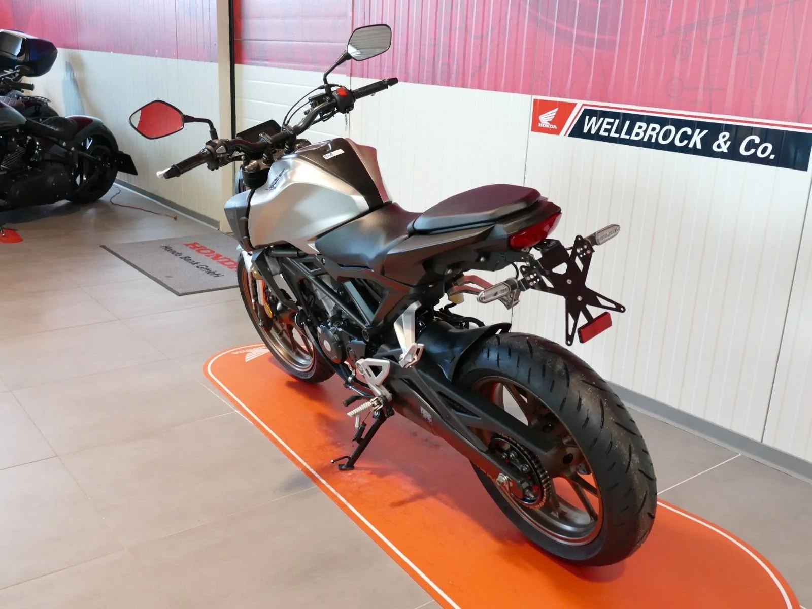 Honda CB125R ABS