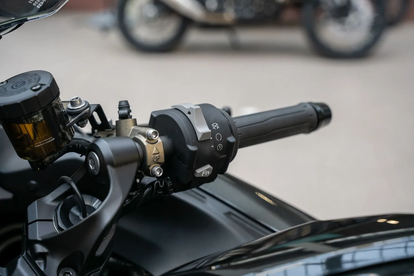 Kawasaki Ninja H2 SX SE