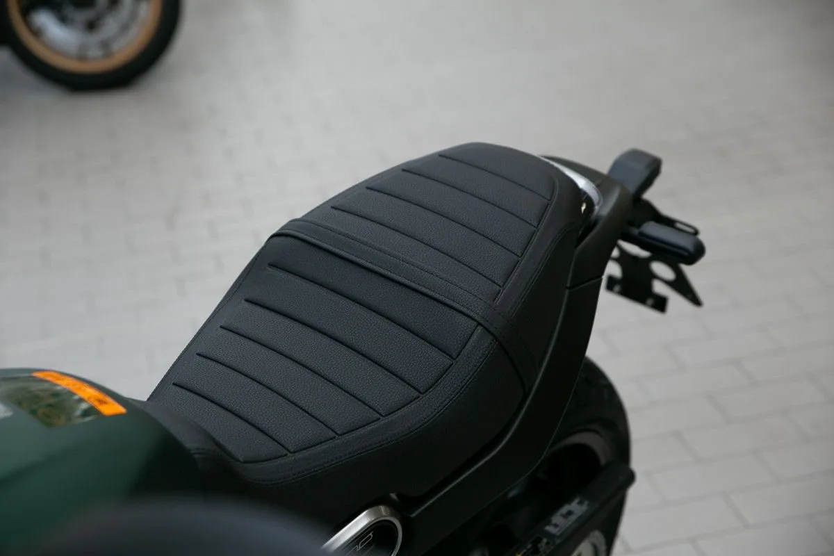 Benelli Leoncino 800