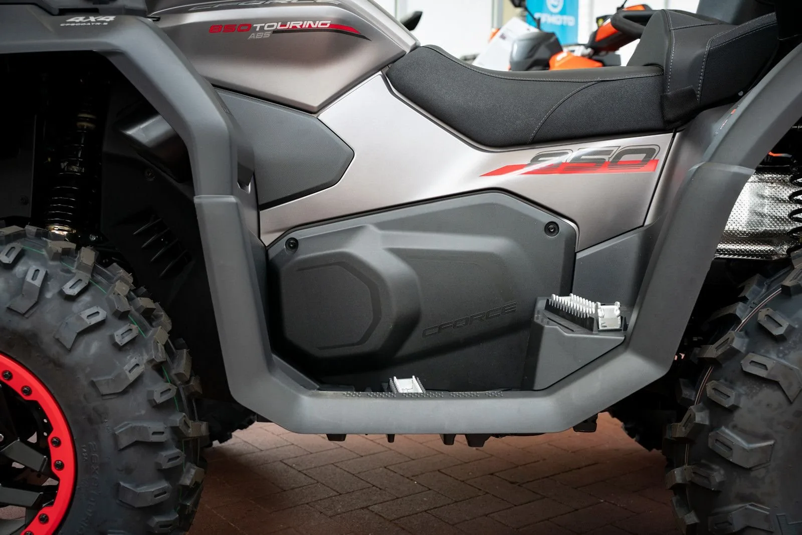 CFMOTO CForce 850 Touring Pro Limited