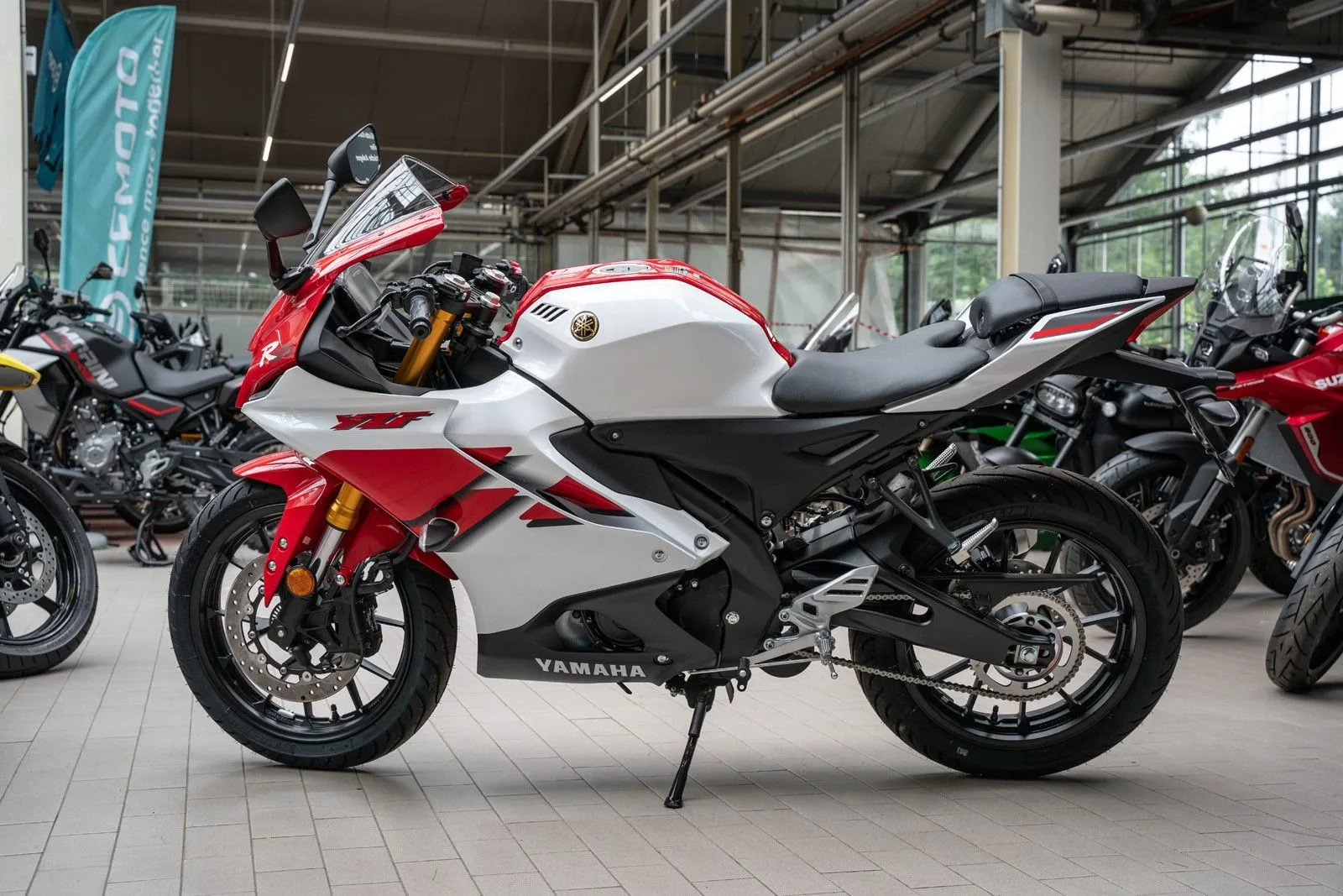 Yamaha R125