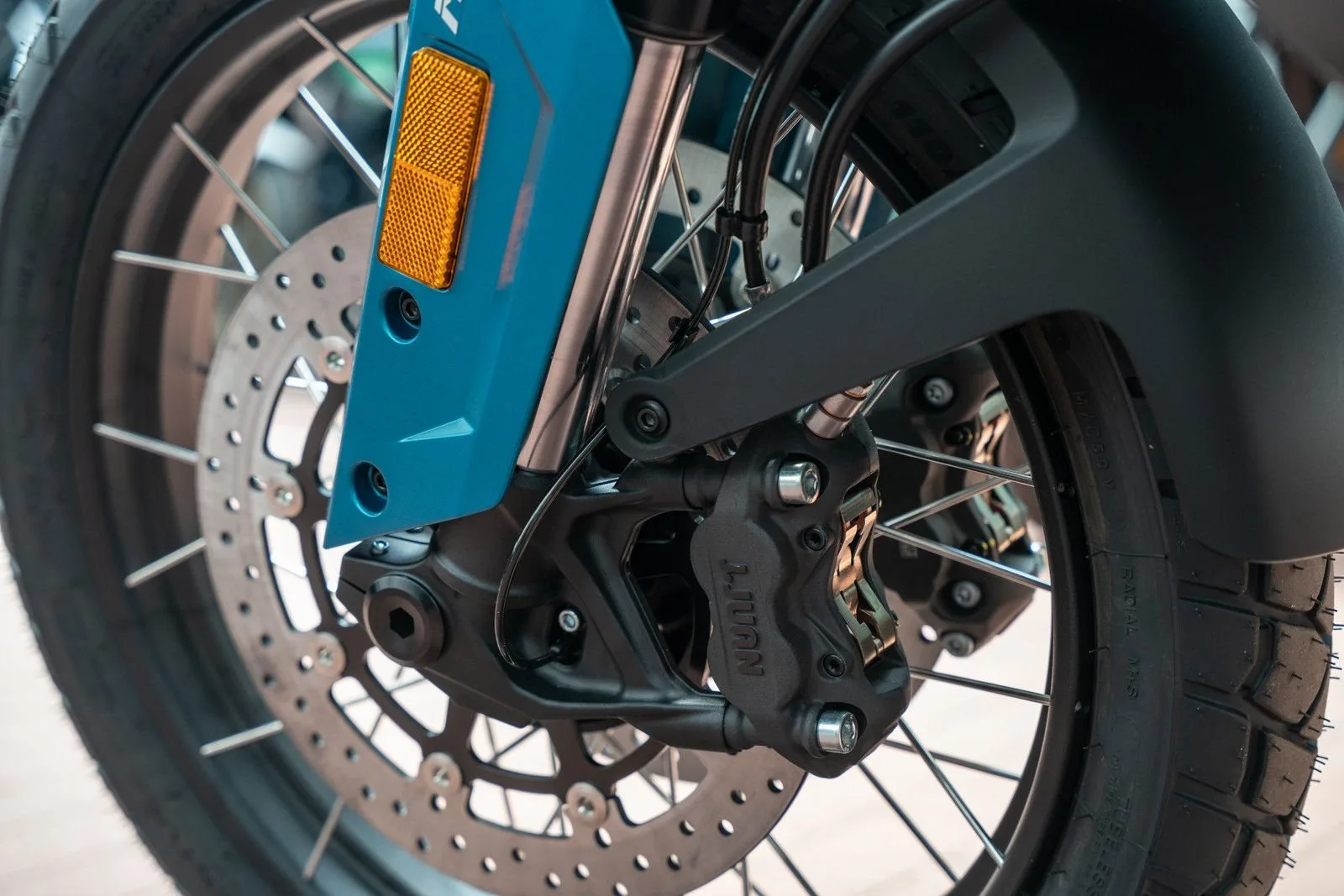 CFMOTO 800MT-ES