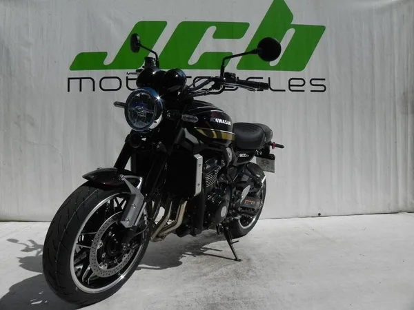 Kawasaki Z900 RS