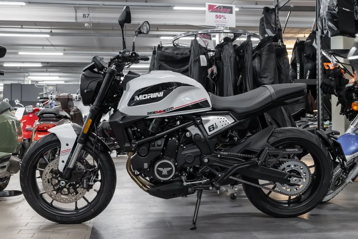Moto Morini 6 1/2 Seiemmezzo STR
