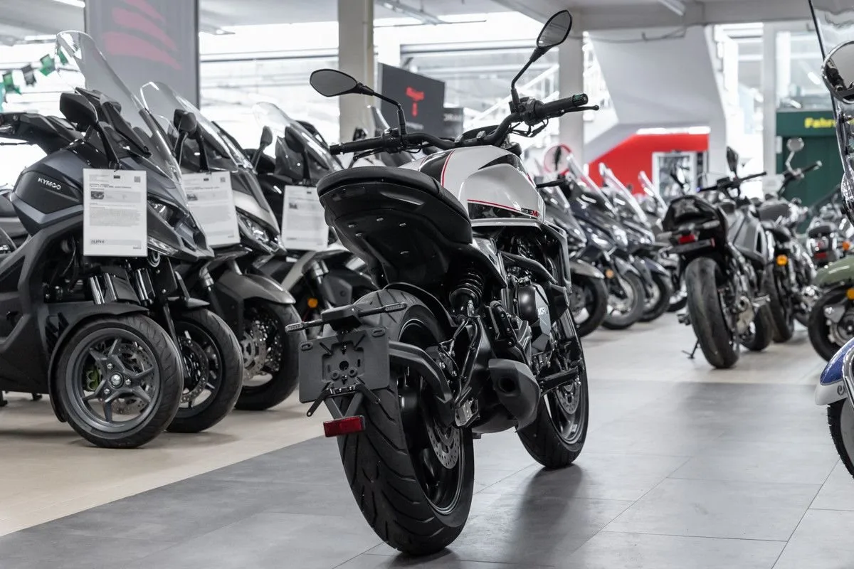 Moto Morini 6 1/2 Seiemmezzo STR