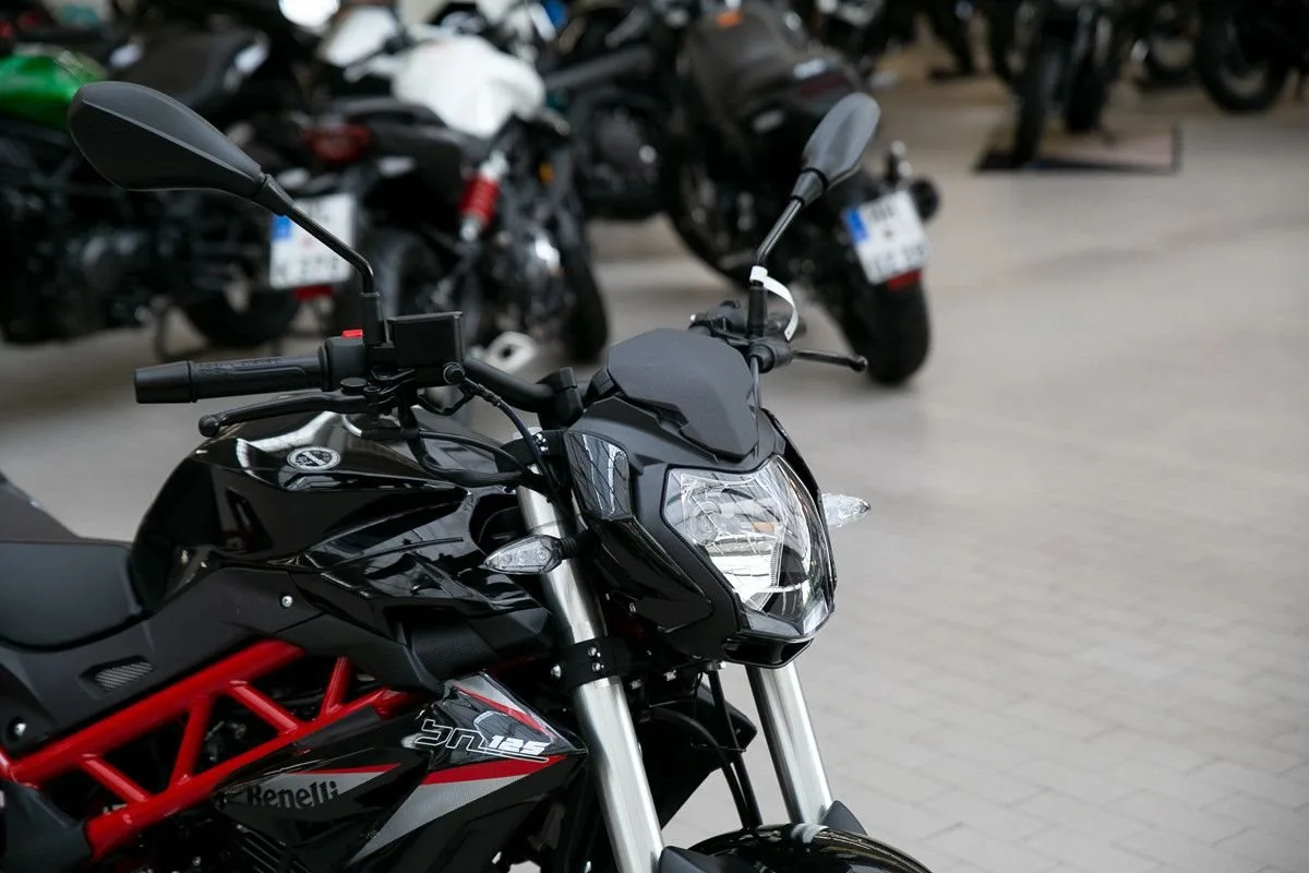 Benelli BN 125