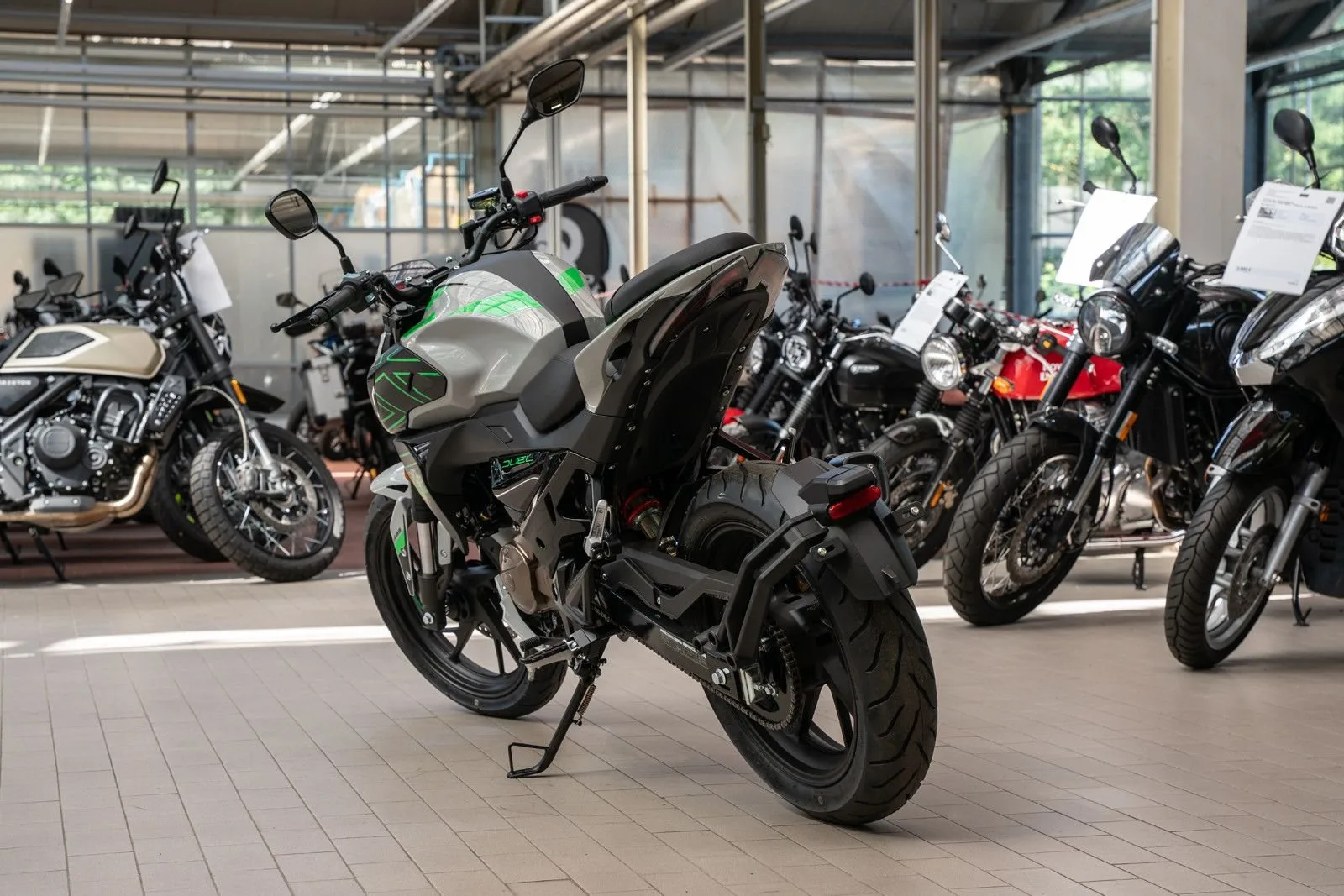 KL Motors KXE 125