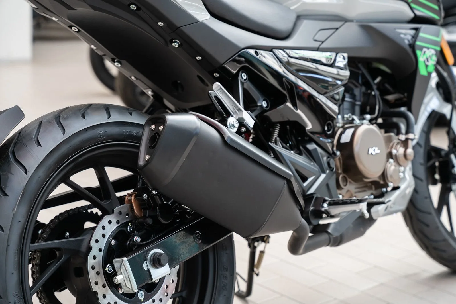 KL Motors KXE 125