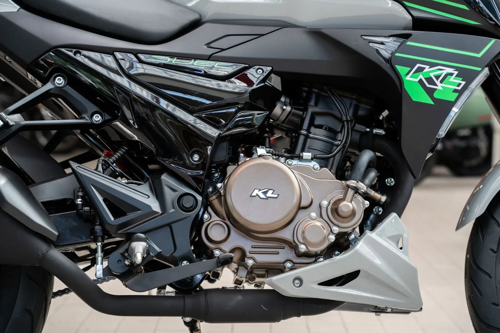 KL Motors KXE 125