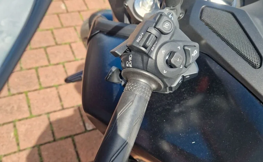Yamaha MT-09 Y-AMT 35kW