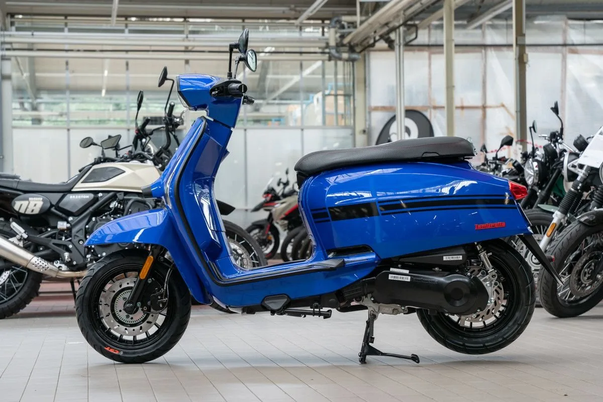 Lambretta V125 Special