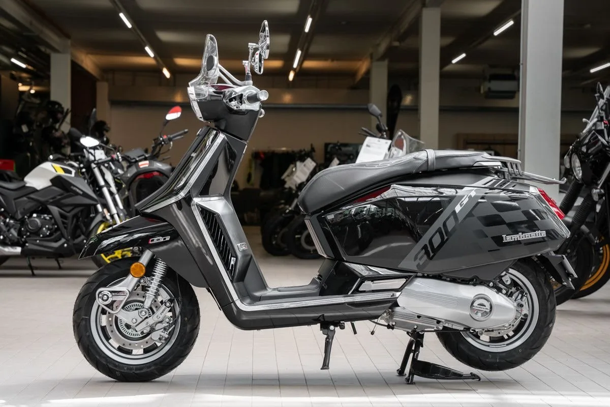 Lambretta X300 GT