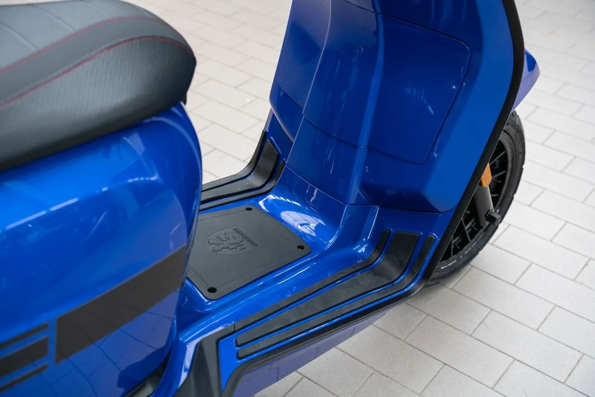 Lambretta V125 Special