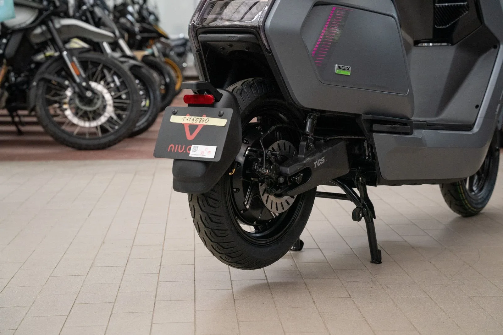 NIU NQiX 150