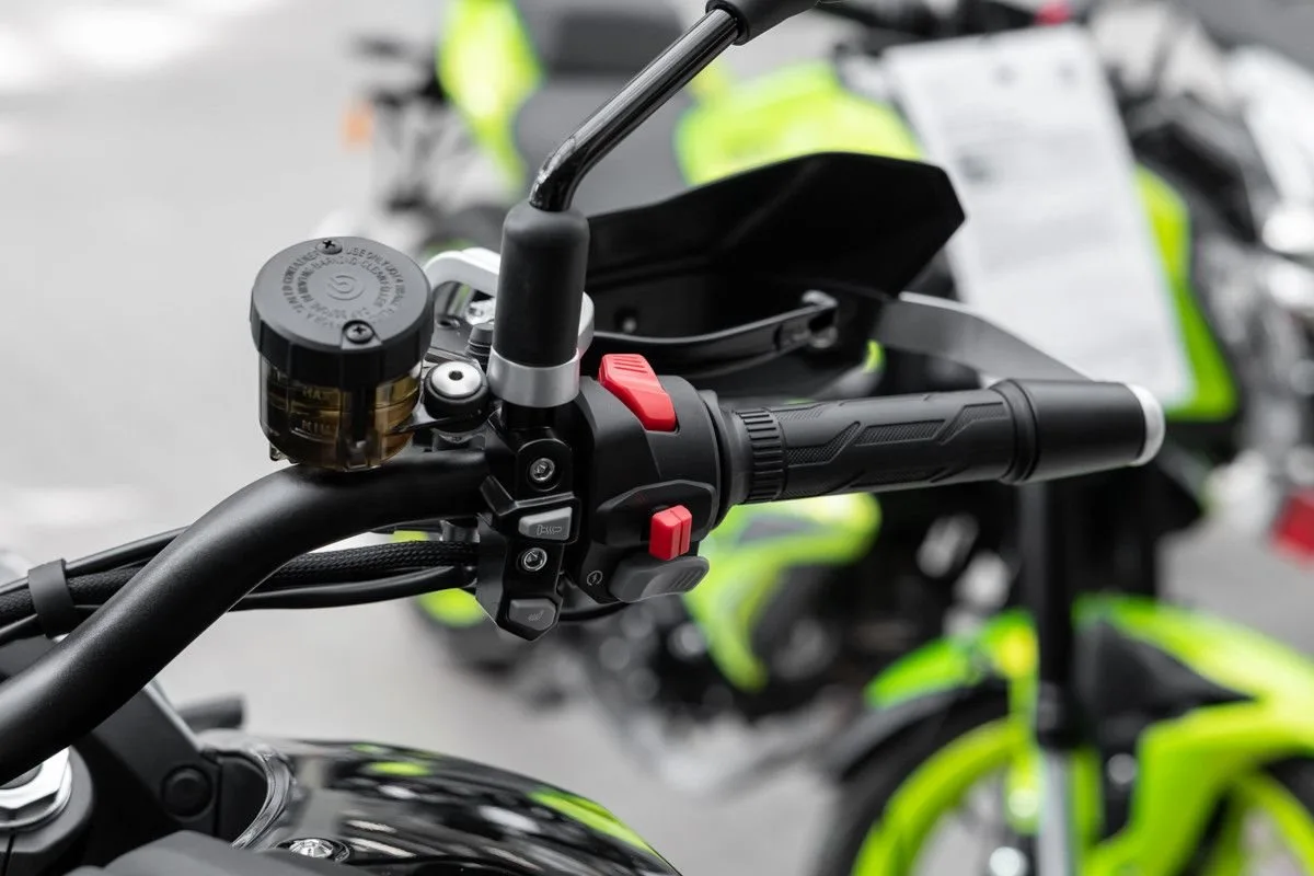 QJ Motor SRT 700 SX