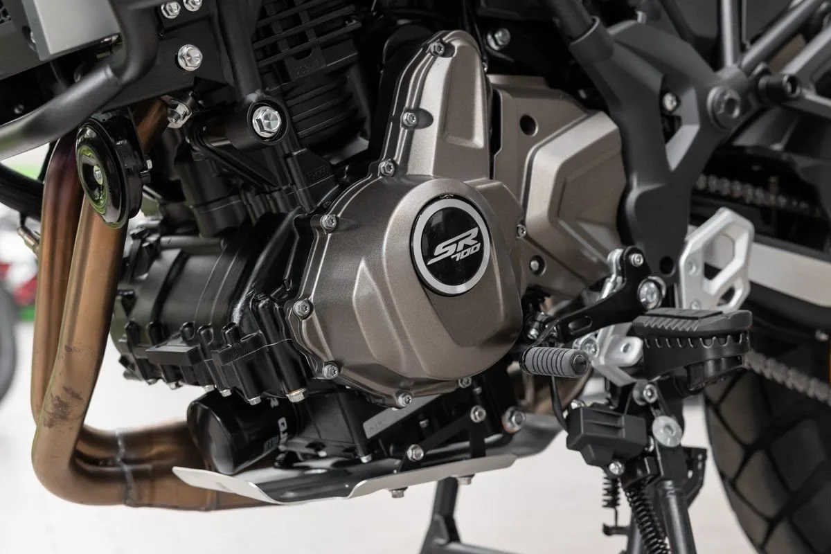 QJ Motor SRT 700 SX