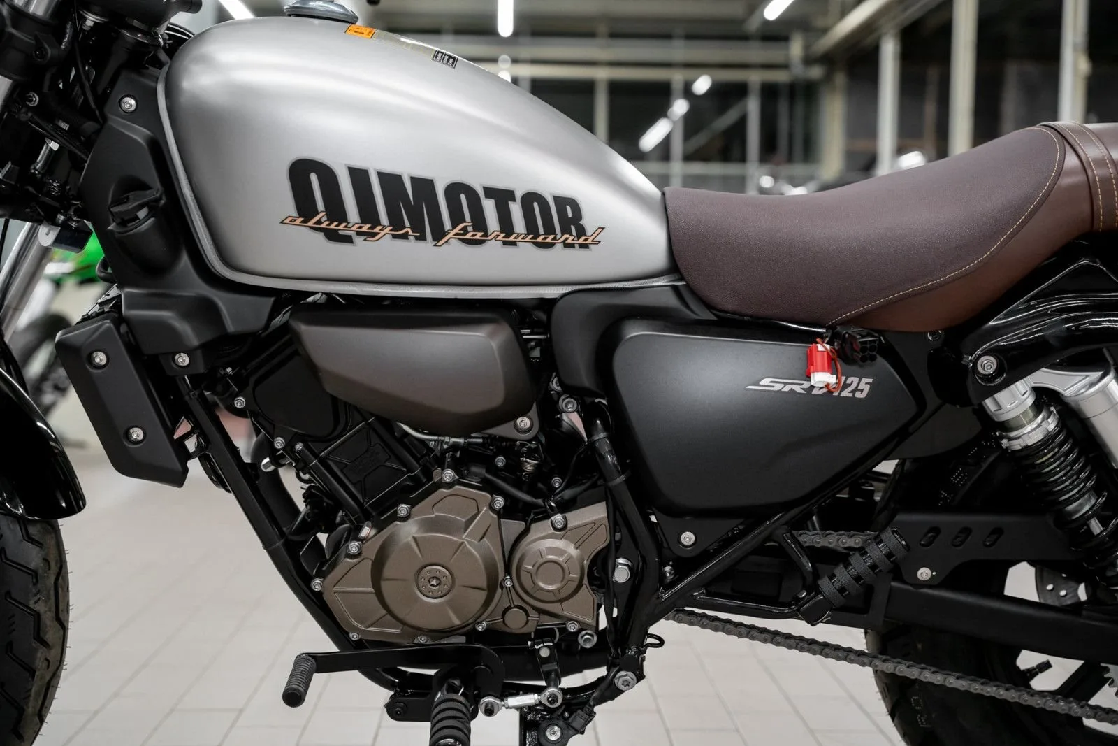 QJ Motor SRV 125